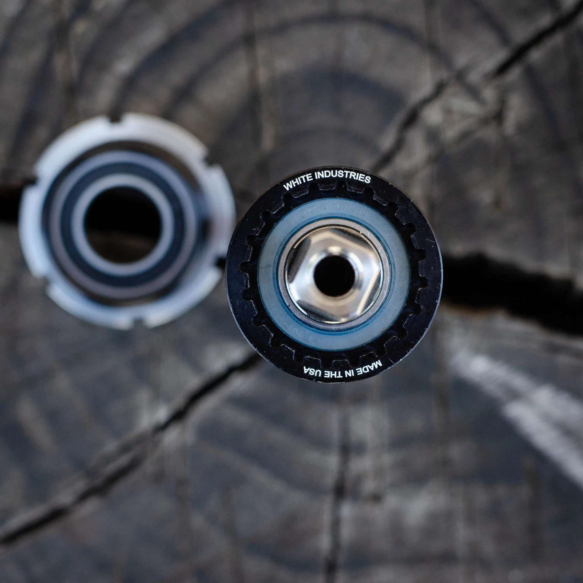 Bottom Bracket - White Industries, square taper, stainless steel - Image 3