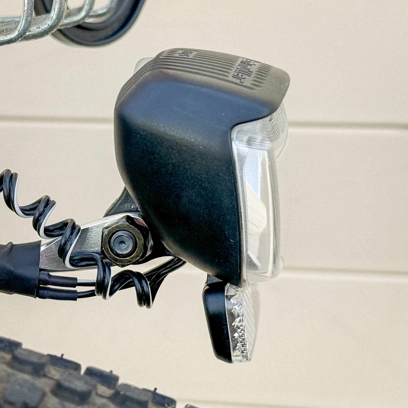 Light - B&M Lumotec Briq-S Dyno Headlight - Image 2