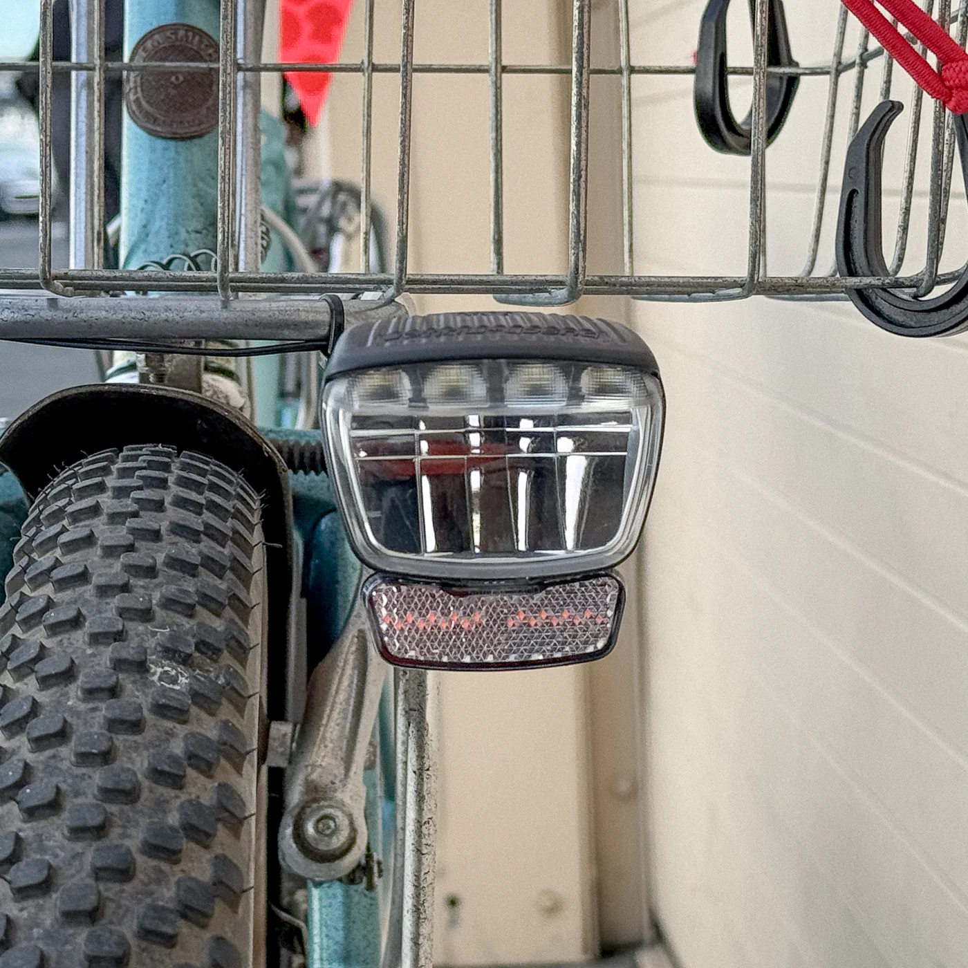 Light - B&M Lumotec Briq-S Dyno Headlight - Image 3