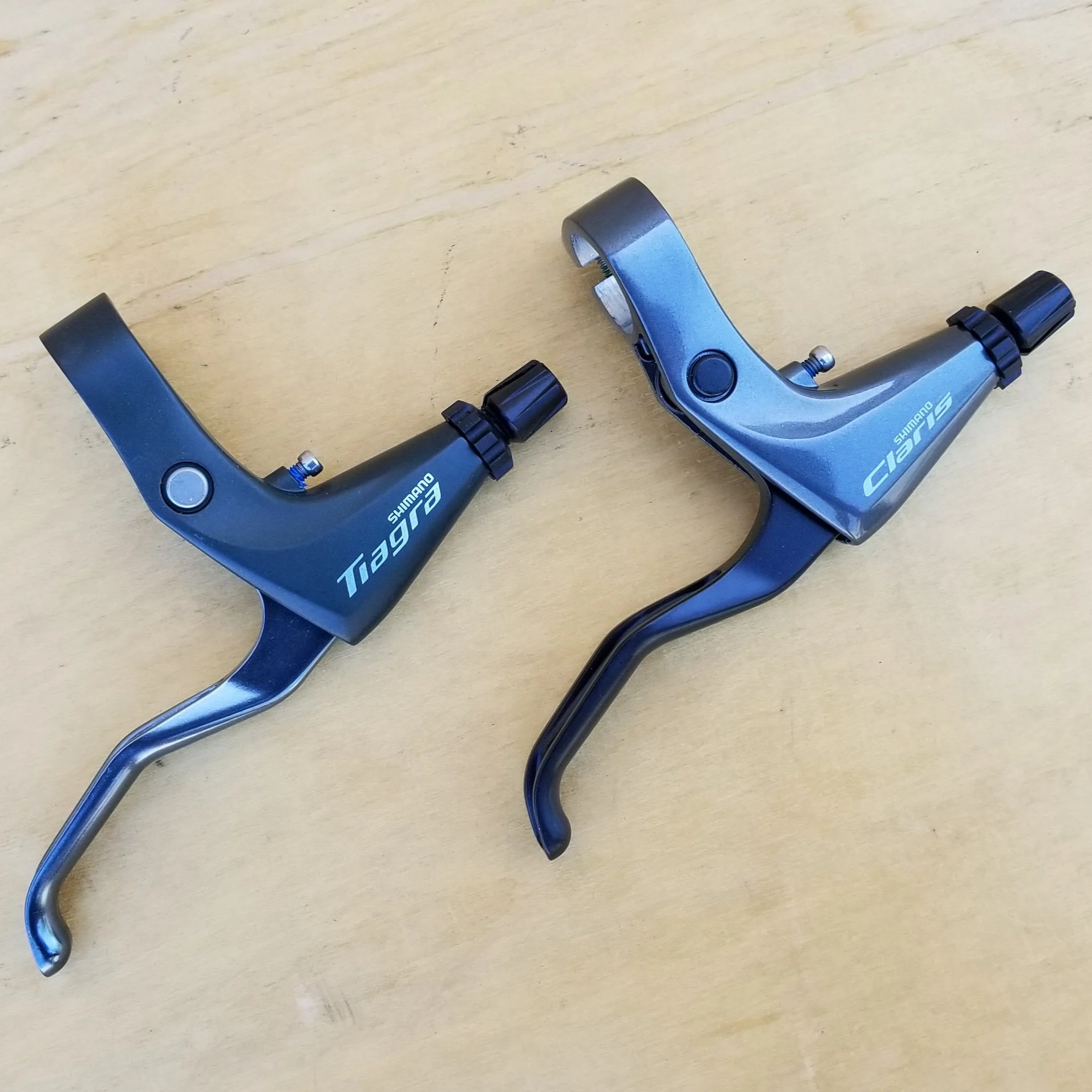 Brake Levers (pair) - Mountain, Shimano. Adaptable to any style of rim brake. - Image 4