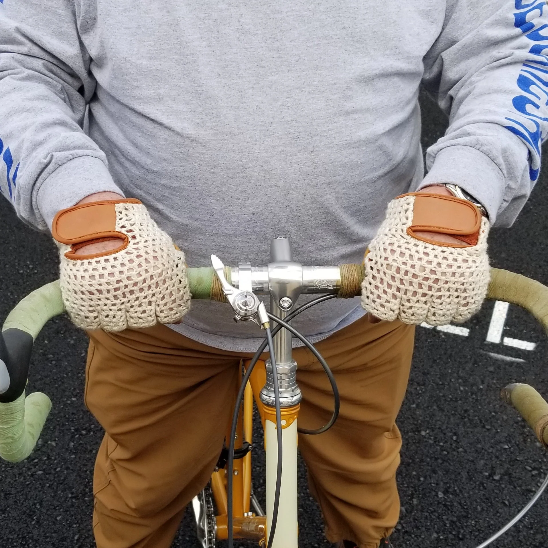 Cow Gloves, Lightly padded - Image 8